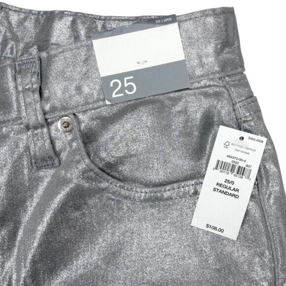 Gap Women's 11.5" Mid Rise Metallic Longline Denim Shorts In Silver Size 25 - Picture 3 of 6